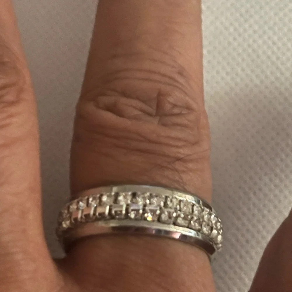 Ring Iced-Out - Picture 1 of 5